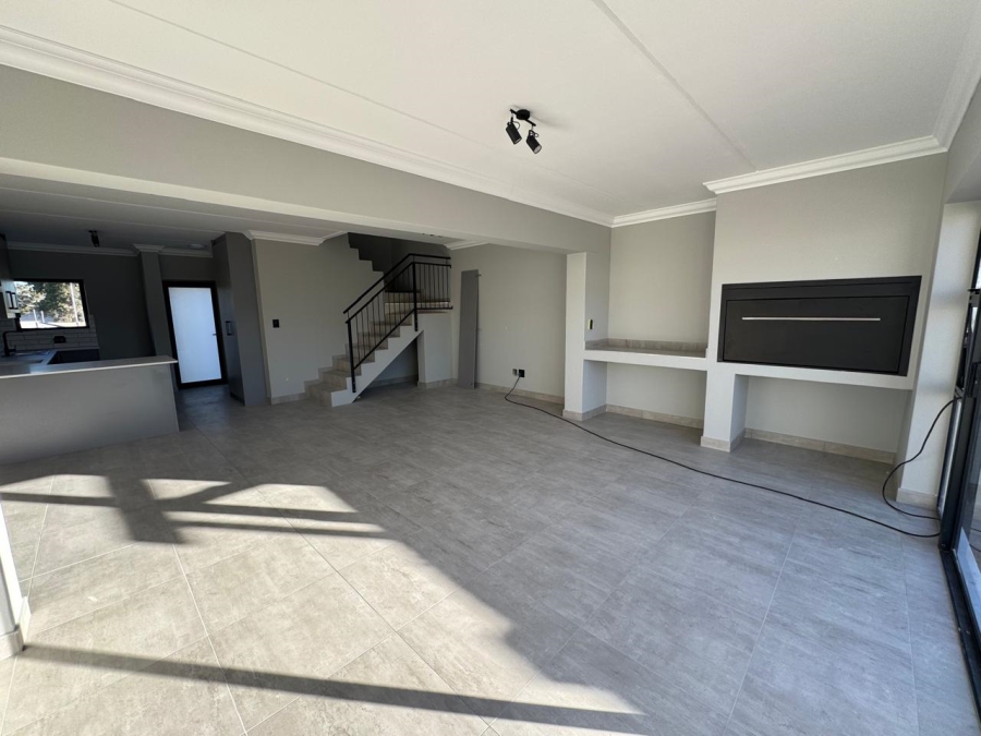 3 Bedroom Property for Sale in Brackenfell South Western Cape